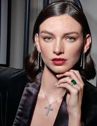 Quién Septiembre 2024: Anahí está de regreso y nos cuenta la verdad by  ExpansionPublishing