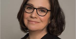 Lisa Tozzi's Instagram, Twitter & Facebook