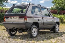 The panda 4x4 was launched in june 1983, it was powered by a 965 cc engine with 48 bhp (36 kw) derived from that in the autobianchi a112. 1985 Fiat Panda 4x4 Steyr Puch Fiat Panda Fiat Panda