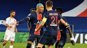 Kylian mbappé is a french footballer who plays football professionally from france. Mbappe Blaue Haare Psg Nach Welt Ich Gehe Auf Der Strasse Und Nicht Einmal Die Kinder Zeigen Mit Dem Finger Auf Rebel Connection