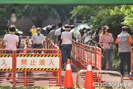 #虎林街 #台北 #確診(00:00)虎林街爆30例確診 虎林街專案4日啟動篩檢(01:55)「會及早公布指引」 蘇揆貼文暗示餐飲微解封有望？(04:01)喬友防疫旅館老闆. Gwins04hbwje3m