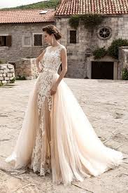 Pin Auf Trend Uberrock Brautkleid