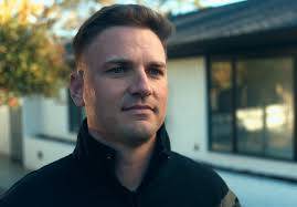 Josh Smallwood's Instagram, Twitter & Facebook