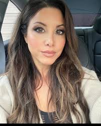 UPDATE 🥰 Congrats to Melanie Hutting Reser! Show me your TREE for a  freebie drawing💞 you have 24 hours and GO!!!