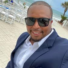 Ryan Blount's Instagram, Twitter & Facebook