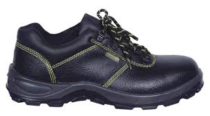 Top 3 Đơn Vị Sản Xuất Giày Bảo Hộ Uy Tín Tại Việt Nam