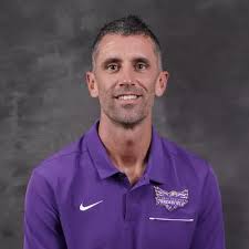 COACH_JONES_71.jpg?width=400&height=400&mode=crop&anchor=topcenter&format=jpg&quality=80