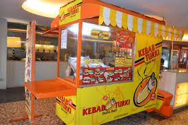 Kebab turki merupakan sajian masakan yang berasal dari timur setelah gerobak anda siap, maka yang perlu anda siapkan adalah peralatan pendukung. Info Dan Review Kebab Baba Rafi 123ish Indonesia