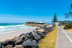 Mar 09, 2018 · a man is believed to be missing at sea after a huge wave hit the southern breakwall at coffs harbour, on the nsw north coast, this evening. 5 Reasons To Visit Australia S Best Town Of 2020 Coffs Harbour Hunter And Bligh