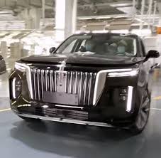 Hongqi heeft een nieuwe suv: Hongqi E115 Hongqi E Hs9 Hongqi Has Carnewschina Com Facebook