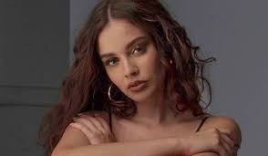 WBSS Media-LISTENFRESH:SABRINA CLAUDIO links with KHALID to turn up the  pace in "DON'T LET ME DOWN".