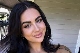 My dads friend subscribed to my racy page after family party – but I  exposed him - Daily Star