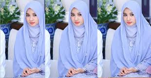 Acara akad nikah sendiri merupakan acara resmi. Menebak Gaya Hijab Laudya Cynthia Bella Saat Akad Pernikahan Dengan Engku Emran Okezone Lifestyle