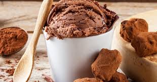750g Vous Propose La Recette Glace Maison Au Chocolat Notee 4 2 X2f 5 Par 13 Votants Recette Glace Glace Maison Recettes De Glaces Maison