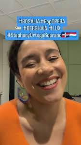 🤟🎻#ROSALIA #PopOPERA #berghain #LUX , Hace un rato que quería hacer este  reel... Cómo me quedó🫣?, Qué genial la @rosalia.vt, Olé❤️! Les dejo la  traducción del alemán, que la letra está boniiita!, ...