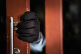 Actually stops intruders from ever entering. House Break Ins The Most Common Tricks Burglars Use And What You Can Do About It Cnet