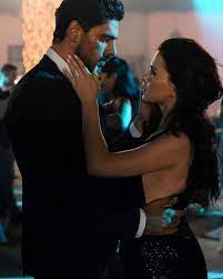 Pin By Maty On Anna And Michelle 365 Dni In 2020 Romantic Movies Cute Couples Celebrity Couples
