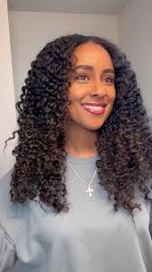 Ebony Curl's Instagram, Twitter & Facebook