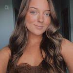 Alexis Dabbs's Instagram, Twitter & Facebook