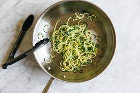 Jun 30, 2021 · shrimp scampi with zucchini noodles takes a classic recipe and reworks it into something light and fresh. How To Make And Cook Zucchini Noodles Everything You Need To Know
