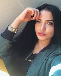 Rintyeryeѕt Nailynv 12cr Siyah Sac Muhtesem Makyaj Guzellik Fotograf Cekimi