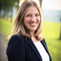 Larissa Ford (Lewis)