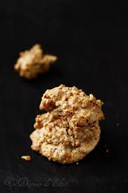 Brutti Ma Buoni Biscuits Croustillants Aux Noisettes Sans Gluten Un Dejeuner De Soleil Recettes De Cuisine Biscuits Croustillants Biscuits
