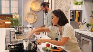 El chef james muestra la manera más simple para hacer un clásico de la cocina española, paella. Cocina Al Punto Con Pena Y Tamara Ternera Euskal Okela Y Queso Idiazabal Rtve Es