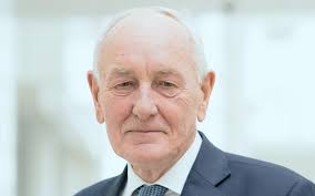 Waarnemend gouverneur johan remkes maakt zich zorgen over zijn opvolger. Johan Remkes Nieuwe Voorzitter Raad Van Toezicht Rijksuniversiteit Groningen Dagblad Van Het Noorden