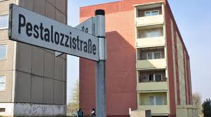 60 m² · 3 zimmer · wohnung · dachgeschosswohnung. Streit Unter Syrern Was War Der Grund Fur Den Macheten Angriff In Pasewalk Nordkurier De