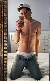 boy selfies | Boy Post - Blog about gay boys and twinks 18+