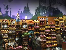 Hours may change under current circumstances Mouseplanet A Visit To The Disney Store In New York City S Famed Times Square By Gregg Jacobs
