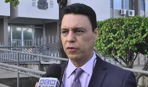 Apoderado legal de Edwin Pavón pide que se siga el juicio para limpiar su  nombre