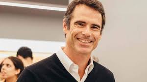 He had four children, emma, mia, max, and clara, with his wife anna westerlund. Cerimonia Funebre De Pedro Lima Decorre Hoje Em Cascais Dnoticias Pt