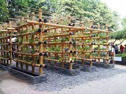 The Babylon Urban Garden Made Out Of Bamboo 1001 Gardens Bamboo Garden Urban Garden Vertical Garden