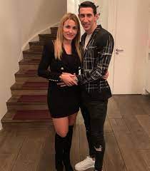 Reflecting on angel di maria's personal life, he is a married guy. Angel Di Maria Wife Goes On Epic Anti Manchester Rant
