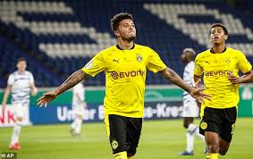 He is best recognized as the father of an english professional footballer who plays as a winger for the england national team, jadon sancho.also, this english winger made his professional career for borussia dortmund in 2017 at the age of 17 years. Jadon Sancho And Jude Bellingham Told They Cannot Leave Germany During The Christmas Break Aktuelle Boulevard Nachrichten Und Fotogalerien Zu Stars Sternchen