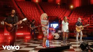 Kimberly is one of the founder members of 'little big town' along with fellow vocalist and longtime friend, karen fairchild. Little Big Town Girl Crush Official Music Video Youtube