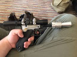 It possesses poor accuracy and manageable recoil, meaning that one will have little trouble dispatching a target at medium range. Custom Star Wars Blaster Pistol Willrhami