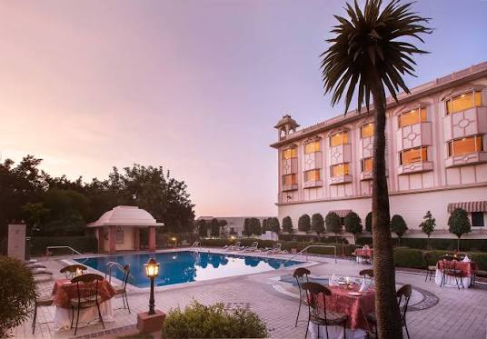 KK Royal Hotel & Resort