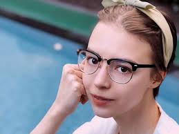 Они познакомились в 1999 году на съемках фильма «романовы. Doch Efremova Sejchas Ekspress Gazeta