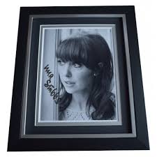 Stubbs's sons joe and christian henson and jason gilmore announced her death on thursday. Una Stubbs Signed 10x8 Framed Photo Autograph Display Summer Holiday Film Memorabilia