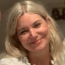 You got that smile babe…you got that subtle Mona Lisa drive me wild babe  🎶: God Went Crazy