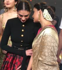 Keerthy Suresh In Saree With Aditi Rao Hydari In Tsr Tv9 Awards The lady has carved her niche in the tamil industry and bollywood as well. aditi rao hydari in tsr tv9 awards