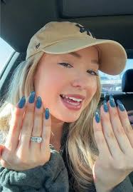 winter blurrrs🫐 #bluenails #januarynails #nailinspo