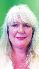 Robin Brin's Instagram, Twitter & Facebook