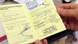 Coronavirus yellow card reporting site. Covid 19 Who Races To Develop Vaccination Card Science In Depth Reporting On Science And Technology Dw 27 01 2021