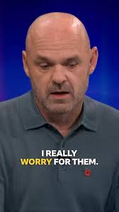 🗣️ “I really worry for Wolves!” 🐺 Danny Murphy believes it’s a “huge ask”  for them to avoid relegation again this season 📉😬