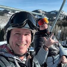 Edwin Euceda's Instagram, Twitter & Facebook