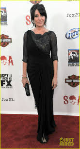 Photo Katey Sagal Charlie Hunnam Sons Of Anarchy Premiere Photosexiezpix  Web Porn